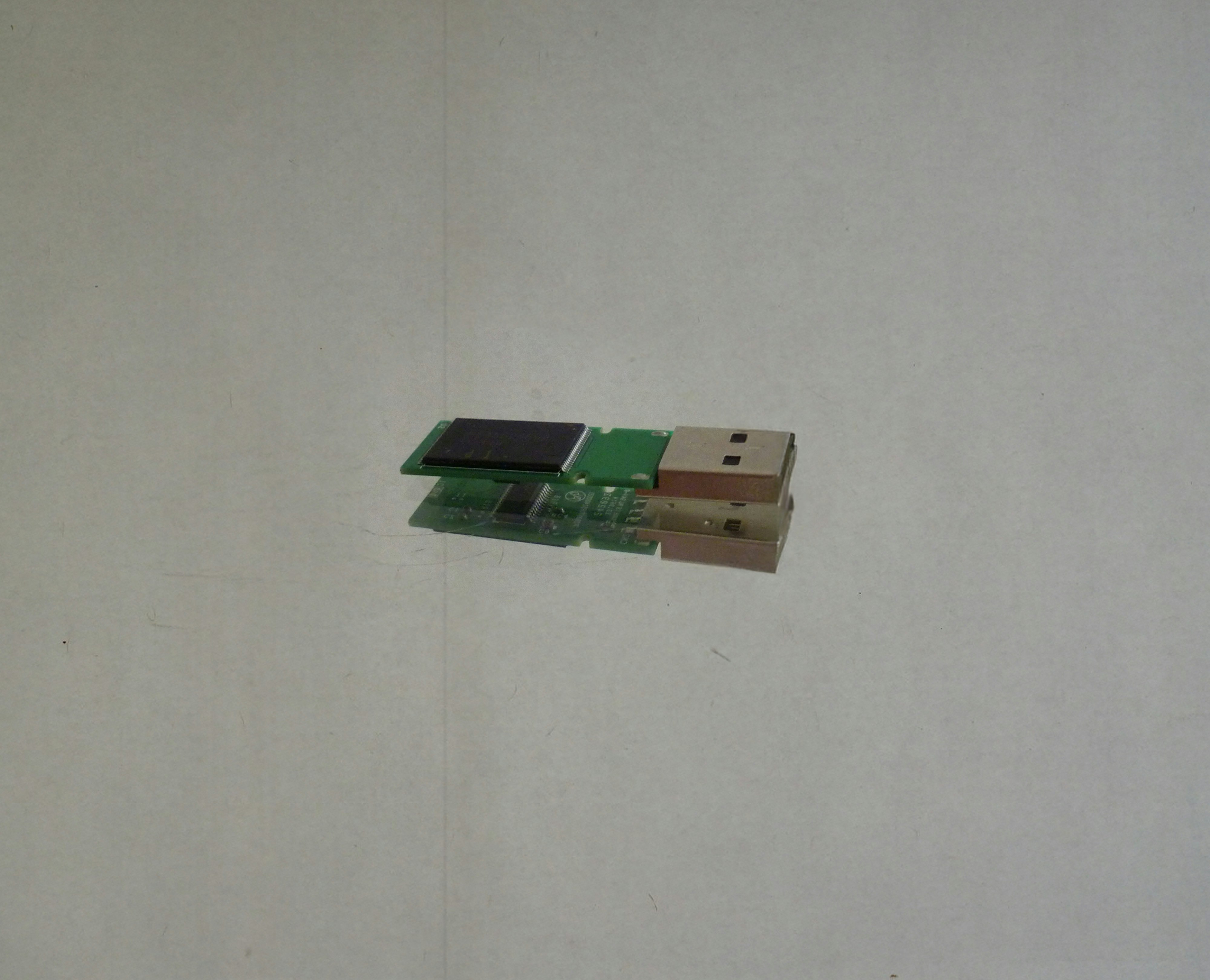 Another angle of the USB that will definitely break if you don't take care of it.