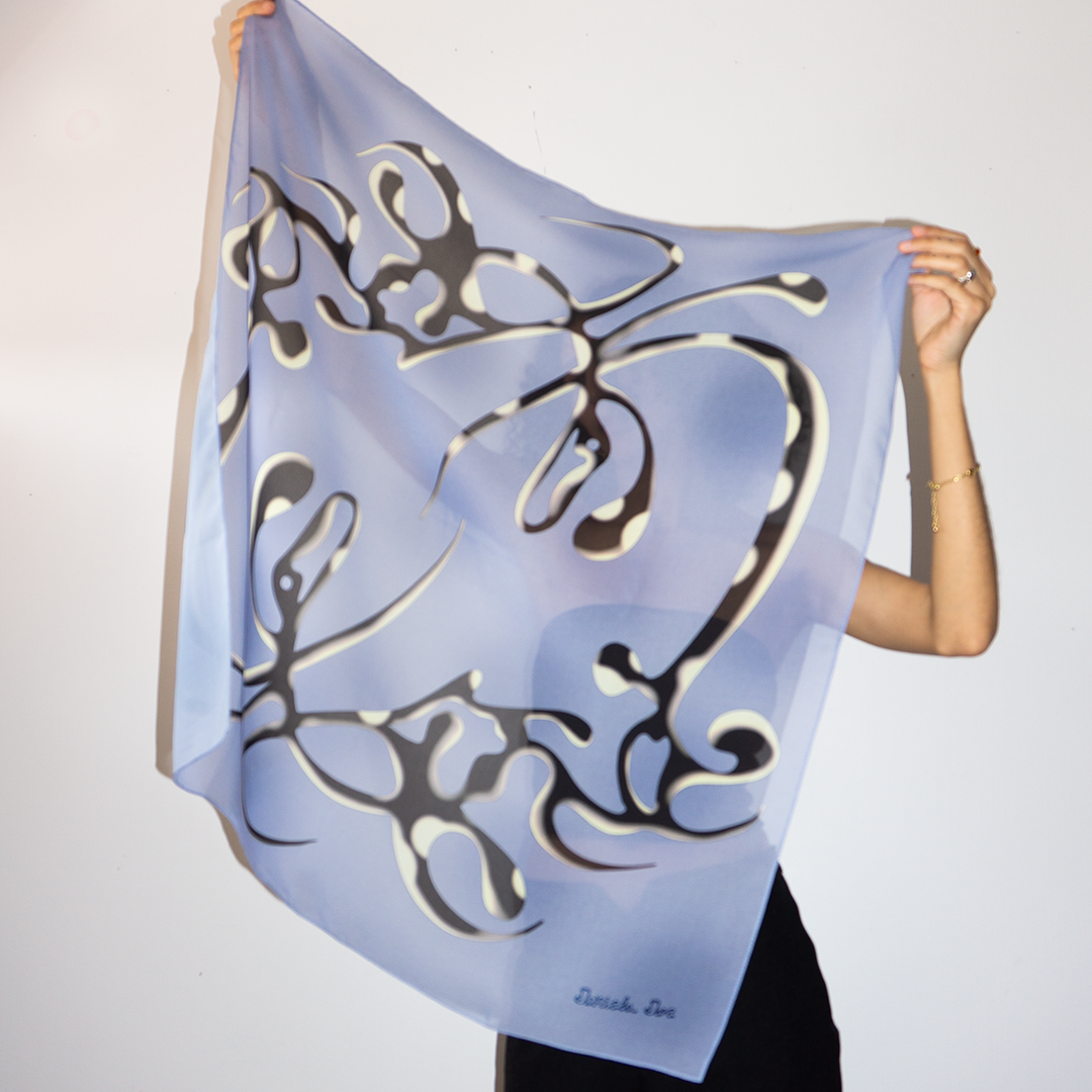 A 70x70 cm scarf printed on lightweight chiffon