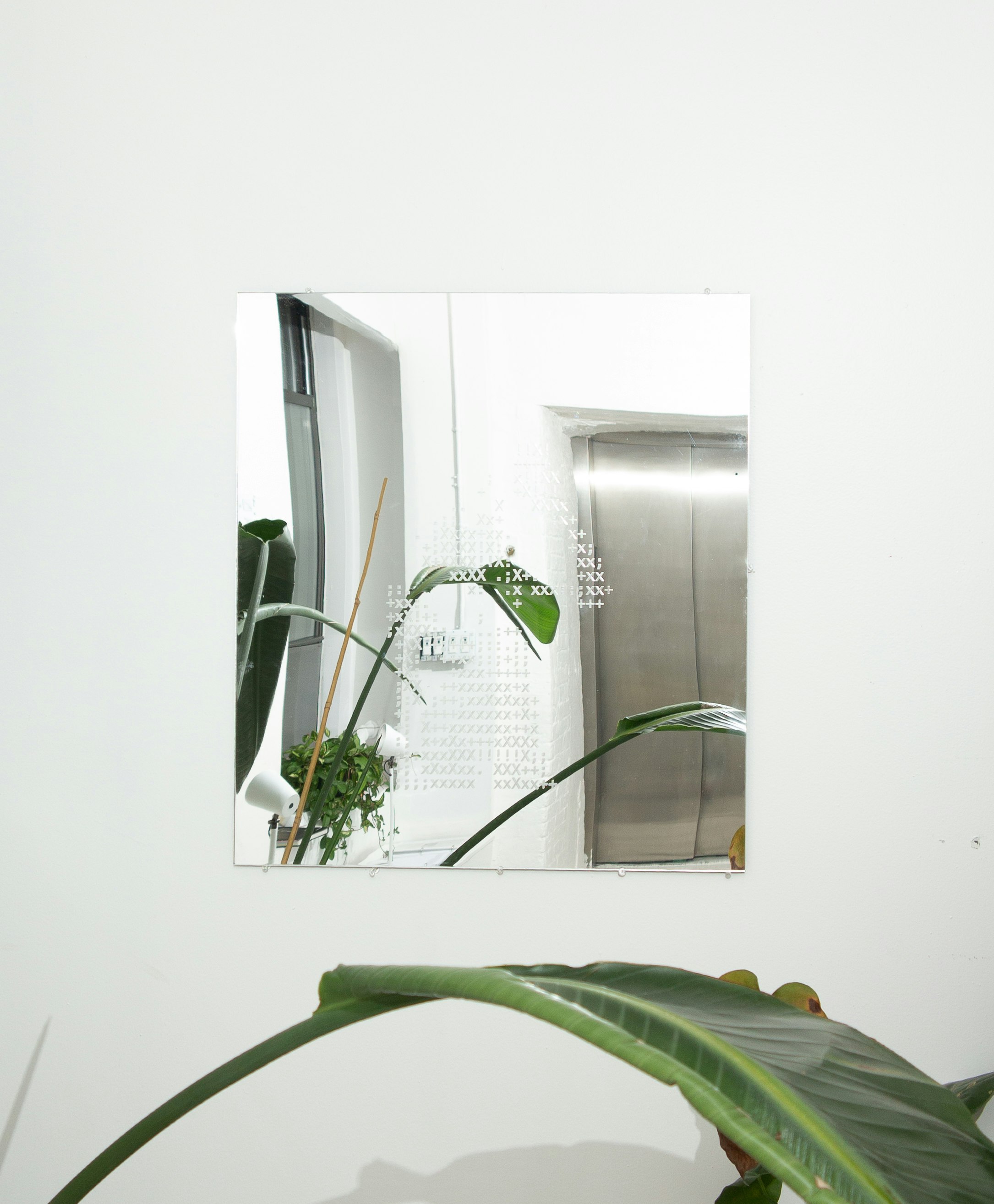 _mirror body 60cm x 60cm