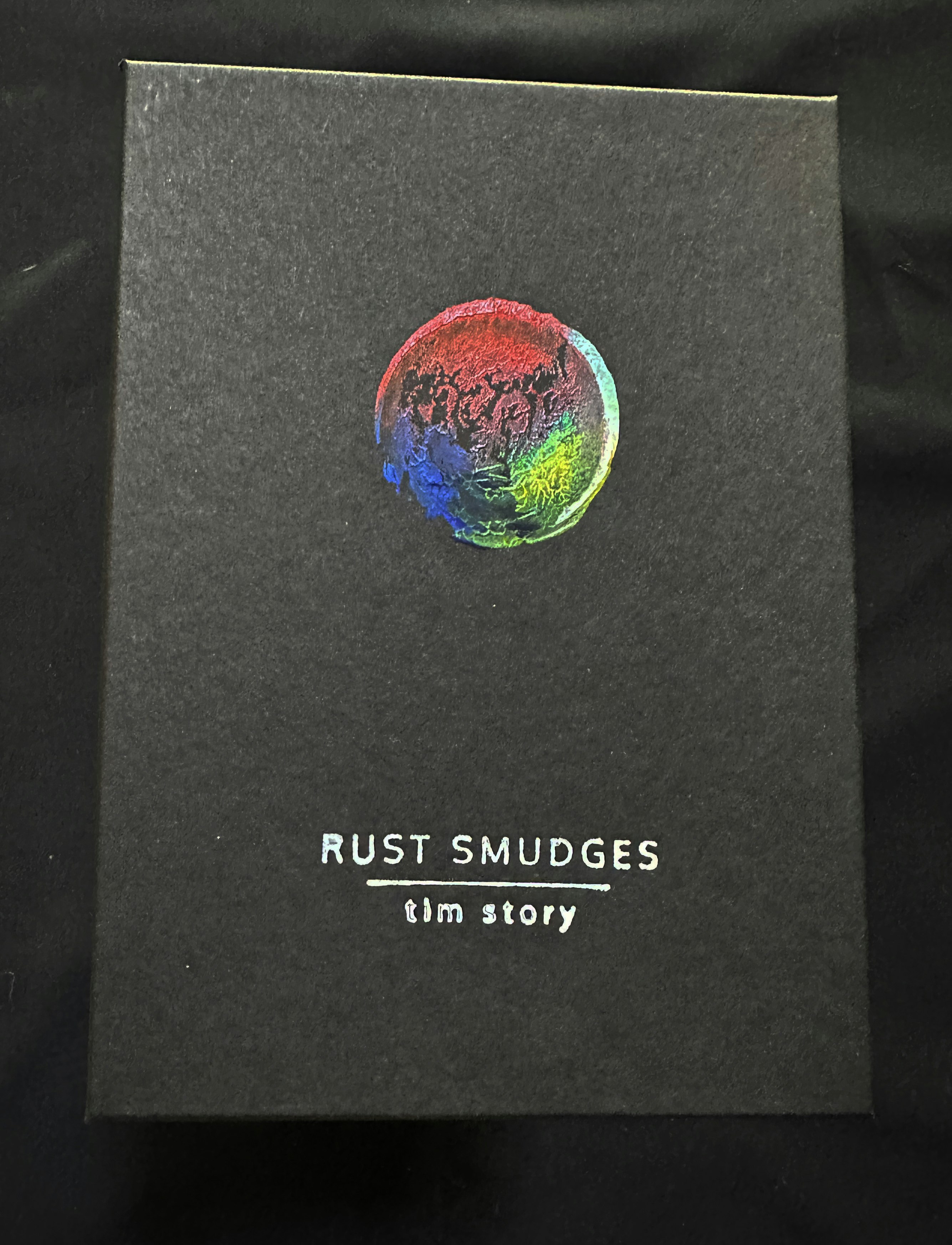 The handpainted "Rust Smudges" box